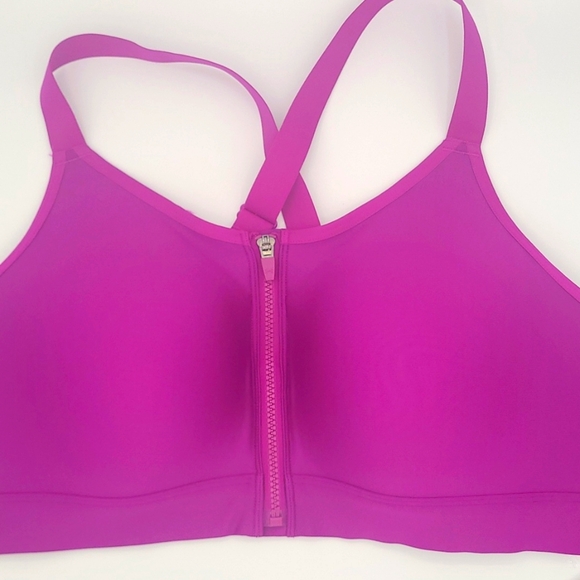 Under Armour Other - Under Armour Sports Bra